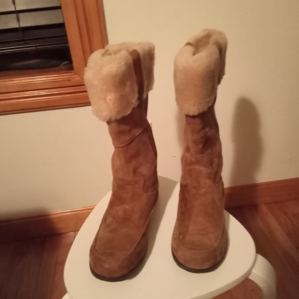 UGG